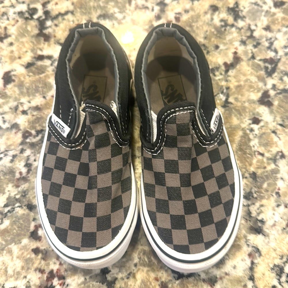 Kids vans like new size 10